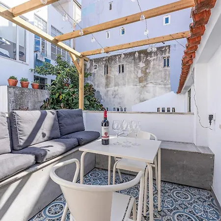 Stunning In Bairro Alto By Guestready Apartment *